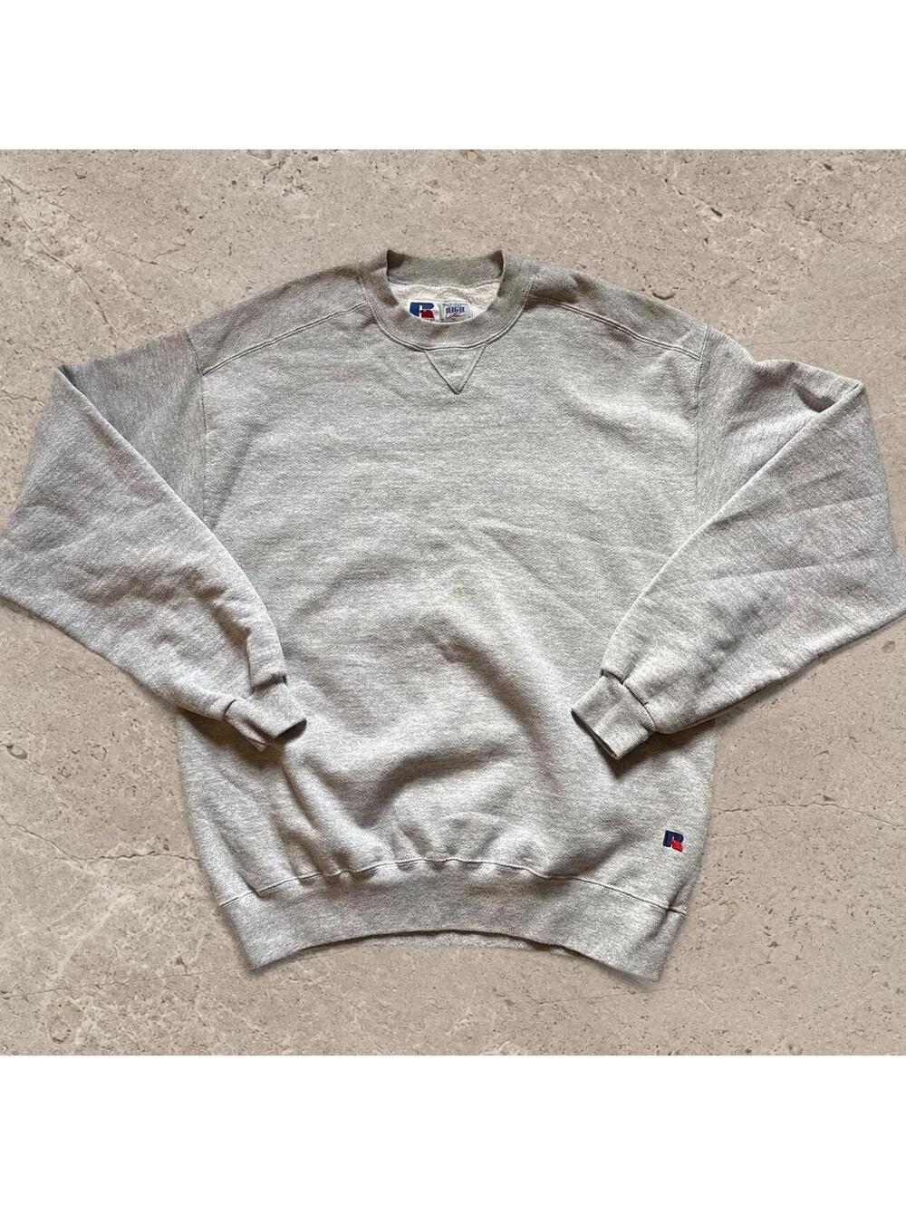 Beautiful vintage 1990 Russell Athletic gray cotton  crewneck sweatshirt